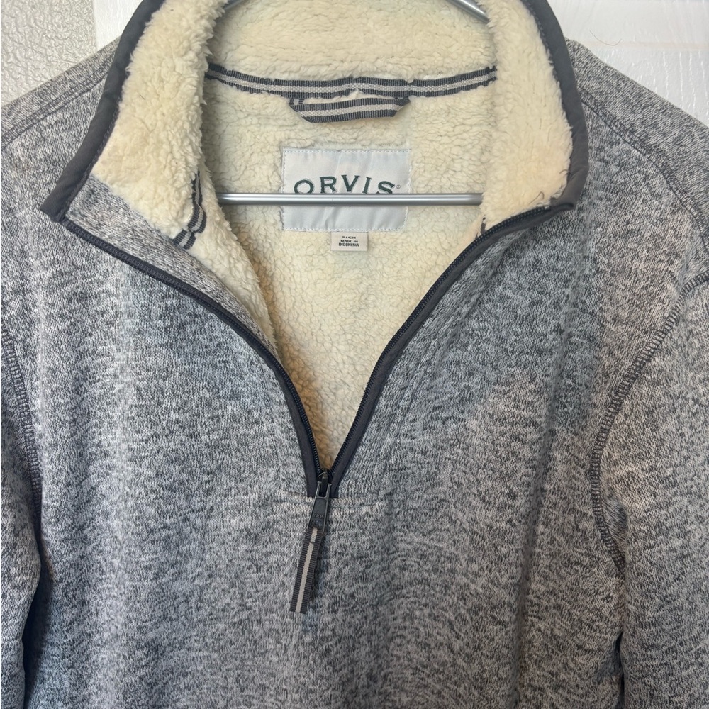 Orvis Men’s Gray Zip-Up Sweater with Cream Sherpa Lining